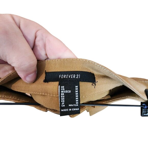 Forever 21 High-Waist Khaki Cargo Shorts With Large Pockets - Size M - Picture 3 of 3